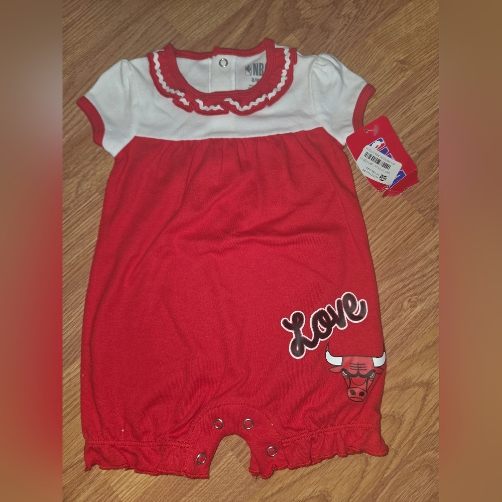 NBA Chicago Bulls Baby Fan Romper 3-6 Months NWT 100% Cotton Basketball Red